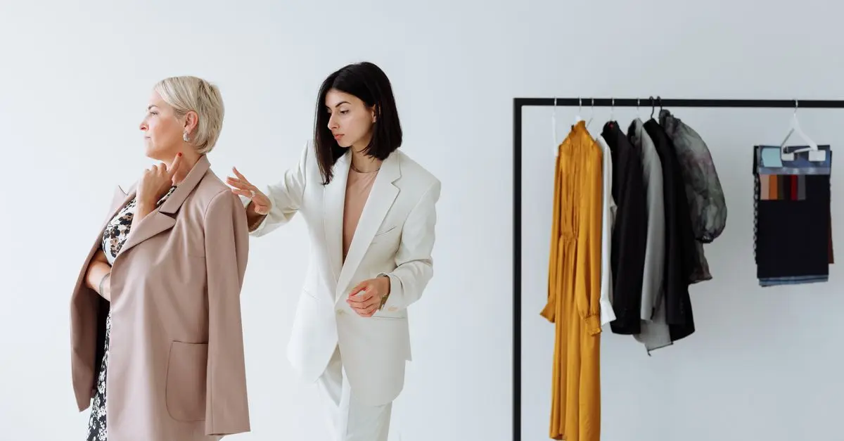 Comment Créer un Look Équilibré avec Éléments Essentiels