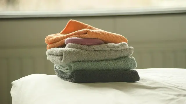 Comment créer des tenues élégantes avec des vêtements essentiels