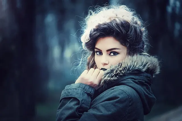 5 astuces pour choisir le manteau parfait en toutes saisons