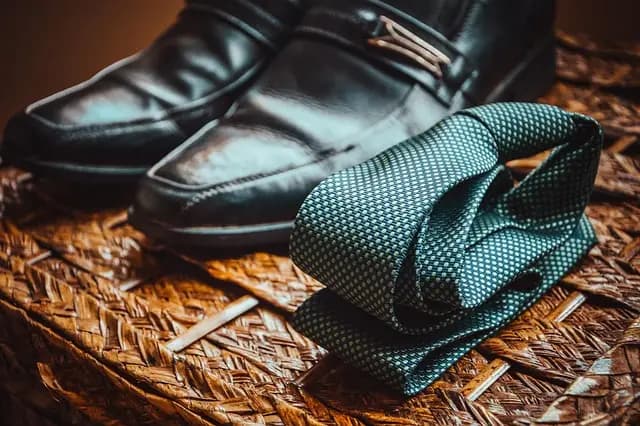 Comment créer une garde-robe capsule pour un style intemporel