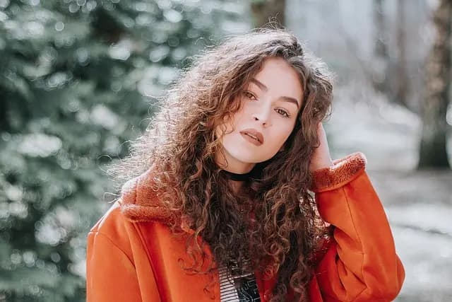 10 incontournables pour un dressing féminin à la pointe du style